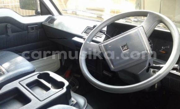 Acheter Occasion Voiture Toyota Hiace Blanc à Beitbridge, Matabeleland South Acheter Occasion Voiture Toyota Hiace Blanc à Beitbridge, Matabeleland South