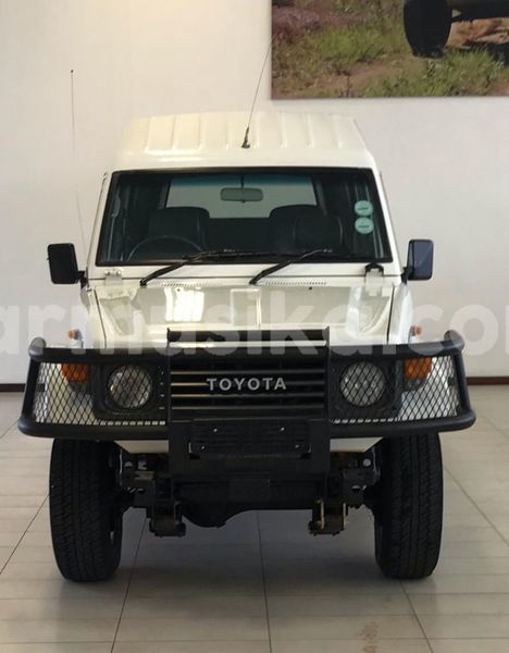 Big with watermark toyota land cruiser matabeleland south beitbridge 9114