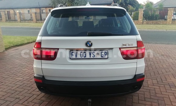 Buy Used BMW X5 White Car in Beitbridge in Matabeleland South Buy Used BMW X5 White Car in Beitbridge in Matabeleland South