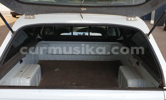 Buy Used Ford B-MAX White Car in Beitbridge in Matabeleland South Buy Used Ford B-MAX White Car in Beitbridge in Matabeleland South