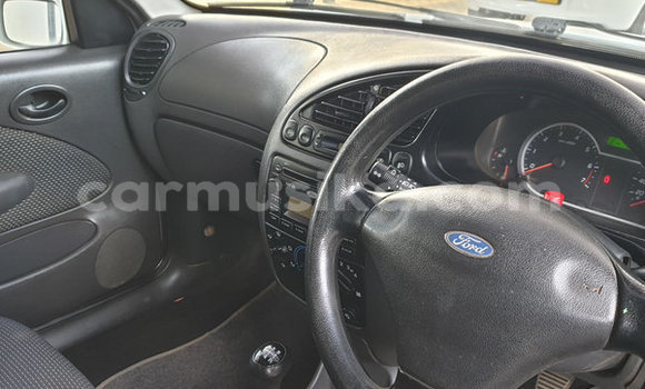 Buy Used Ford B-MAX White Car in Beitbridge in Matabeleland South Buy Used Ford B-MAX White Car in Beitbridge in Matabeleland South