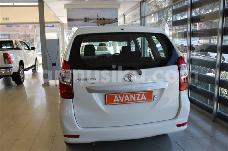 Big with watermark toyota avanza harare harare 9127