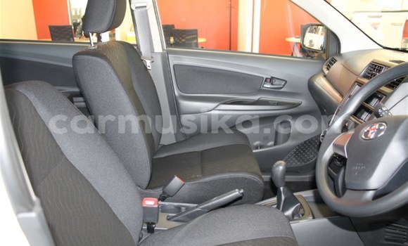 Buy Used Toyota Avanza White Car in Harare in Harare Buy Used Toyota Avanza White Car in Harare in Harare