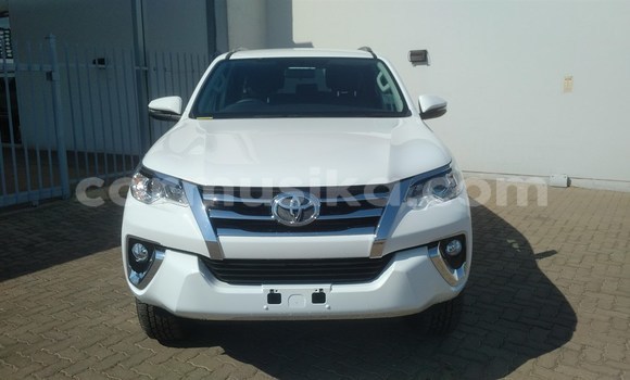Buy Used Toyota Fortuner White Car in Harare in Harare Buy Used Toyota Fortuner White Car in Harare in Harare