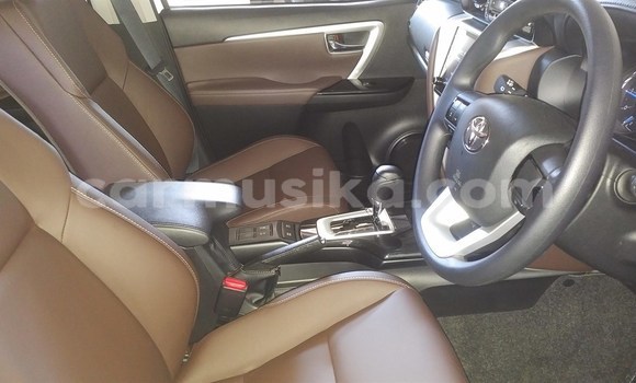 Buy Used Toyota Fortuner White Car in Harare in Harare Buy Used Toyota Fortuner White Car in Harare in Harare