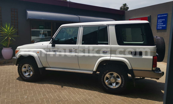 Acheter Occasion Voiture Toyota Land Cruiser Autre à Beitbridge, Matabeleland South Acheter Occasion Voiture Toyota Land Cruiser Autre à Beitbridge, Matabeleland South