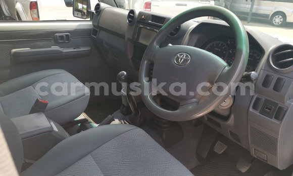 Acheter Occasion Voiture Toyota Land Cruiser Autre à Beitbridge, Matabeleland South Acheter Occasion Voiture Toyota Land Cruiser Autre à Beitbridge, Matabeleland South