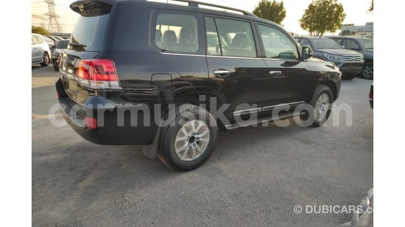 Big with watermark toyota land cruiser harare import dubai 9136