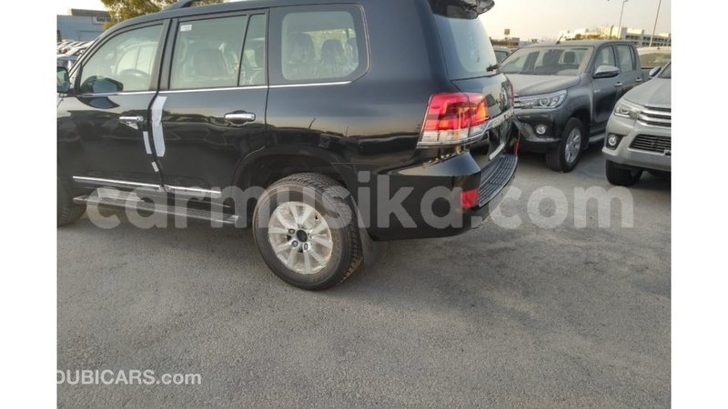 Big with watermark toyota land cruiser harare import dubai 9136