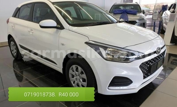 Buy Used Hyundai i20 White Car in Beitbridge in Matabeleland South Buy Used Hyundai i20 White Car in Beitbridge in Matabeleland South