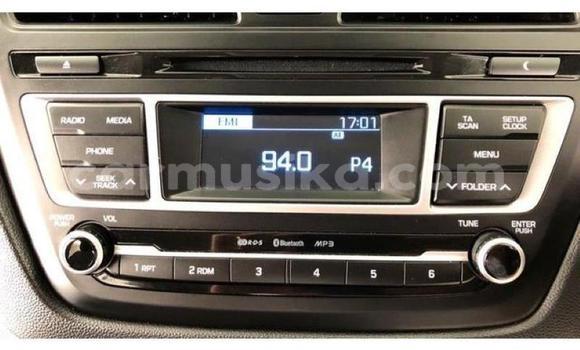 Buy Used Hyundai i20 Red Car in Beitbridge in Matabeleland South Buy Used Hyundai i20 Red Car in Beitbridge in Matabeleland South