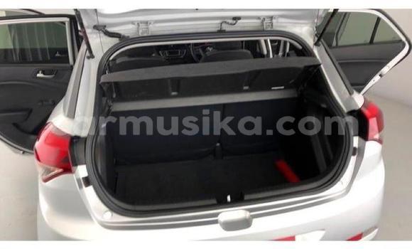 Buy Used Hyundai i20 Silver Car in Beitbridge in Matabeleland South Buy Used Hyundai i20 Silver Car in Beitbridge in Matabeleland South