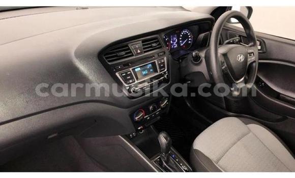 Buy Used Hyundai i20 Silver Car in Beitbridge in Matabeleland South Buy Used Hyundai i20 Silver Car in Beitbridge in Matabeleland South