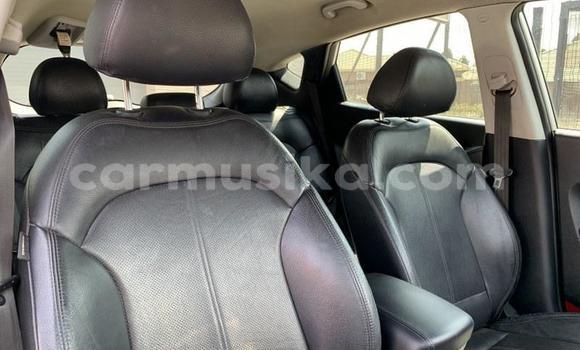 Acheter Occasion Voiture Hyundai ix35 Gris à Beitbridge, Matabeleland South Acheter Occasion Voiture Hyundai ix35 Gris à Beitbridge, Matabeleland South