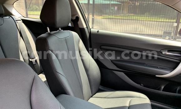 Acheter Occasion Voiture BMW 1er Rouge à Beitbridge, Matabeleland South Acheter Occasion Voiture BMW 1er Rouge à Beitbridge, Matabeleland South