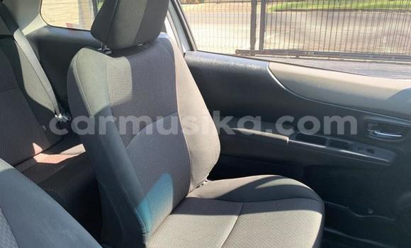 Acheter Occasion Voiture Toyota Yaris Gris à Beitbridge, Matabeleland South Acheter Occasion Voiture Toyota Yaris Gris à Beitbridge, Matabeleland South