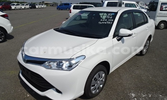 Buy Import Toyota Axio White Car in Harare in Harare Buy Import Toyota Axio White Car in Harare in Harare
