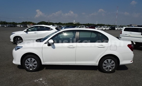 Buy Import Toyota Axio White Car in Harare in Harare Buy Import Toyota Axio White Car in Harare in Harare