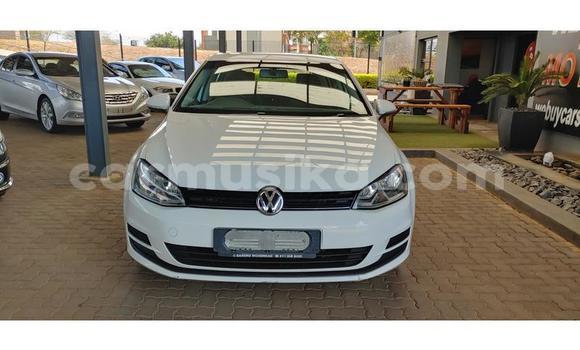 Nunua Ilio tumika Volkswagen Polo Nyeupe Gari ndani ya Beitbridge nchini Matabeleland Kusini Nunua Ilio tumika Volkswagen Polo Nyeupe Gari ndani ya Beitbridge nchini Matabeleland Kusini