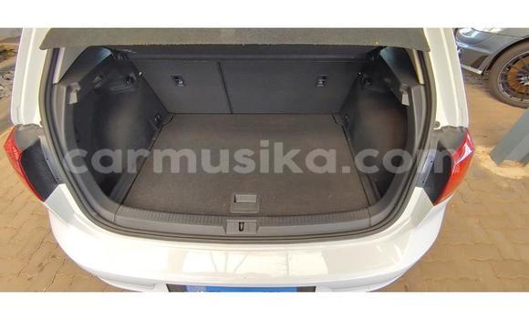 Nunua Ilio tumika Volkswagen Polo Nyeupe Gari ndani ya Beitbridge nchini Matabeleland Kusini Nunua Ilio tumika Volkswagen Polo Nyeupe Gari ndani ya Beitbridge nchini Matabeleland Kusini