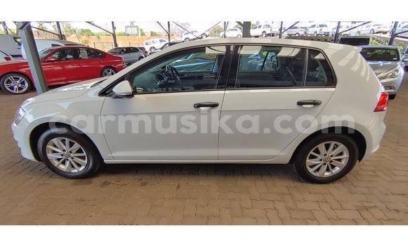 Nunua Ilio tumika Volkswagen Polo Nyeupe Gari ndani ya Beitbridge nchini Matabeleland Kusini Nunua Ilio tumika Volkswagen Polo Nyeupe Gari ndani ya Beitbridge nchini Matabeleland Kusini