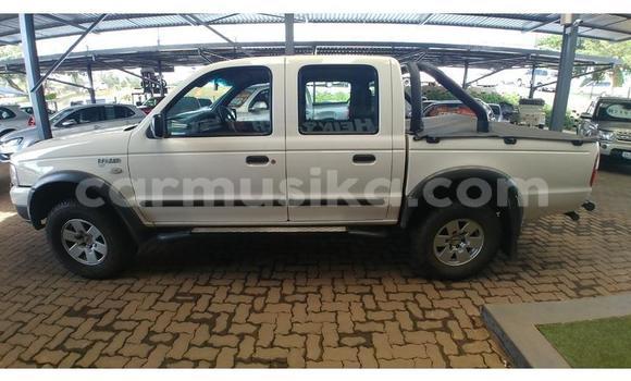 Acheter Occasion Voiture Ford Ranger Blanc à Beitbridge, Matabeleland South Acheter Occasion Voiture Ford Ranger Blanc à Beitbridge, Matabeleland South
