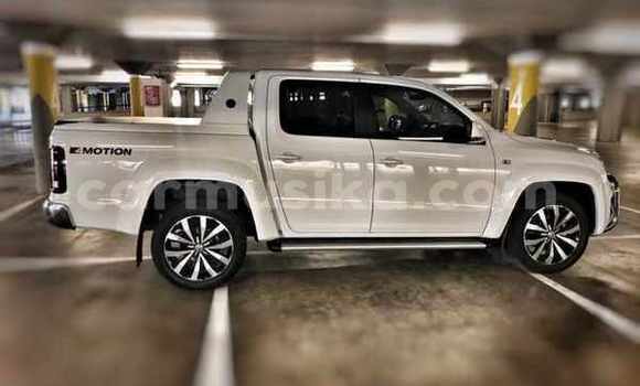 Nunua Ilio tumika Volkswagen Amarok Nyeupe Gari ndani ya Beitbridge nchini Matabeleland Kusini Nunua Ilio tumika Volkswagen Amarok Nyeupe Gari ndani ya Beitbridge nchini Matabeleland Kusini