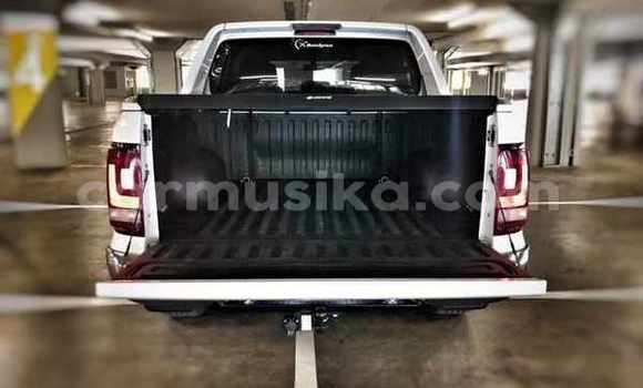 Nunua Ilio tumika Volkswagen Amarok Nyeupe Gari ndani ya Beitbridge nchini Matabeleland Kusini Nunua Ilio tumika Volkswagen Amarok Nyeupe Gari ndani ya Beitbridge nchini Matabeleland Kusini