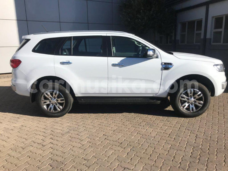 Big with watermark ford everest matabeleland south beitbridge 9174