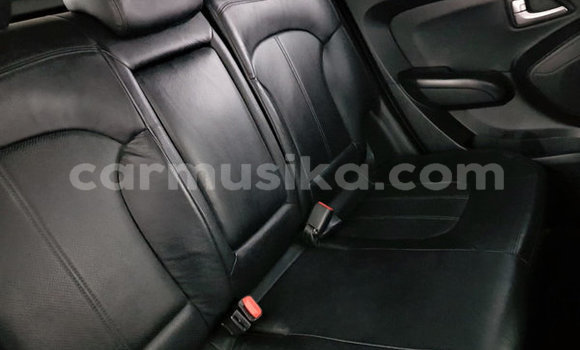 Buy Used Hyundai ix35 Silver Car in Beitbridge in Matabeleland South Buy Used Hyundai ix35 Silver Car in Beitbridge in Matabeleland South