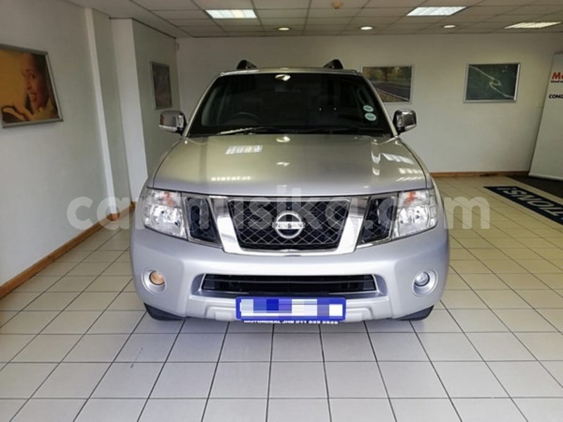 Big with watermark nissan pathfinder matabeleland south beitbridge 9177