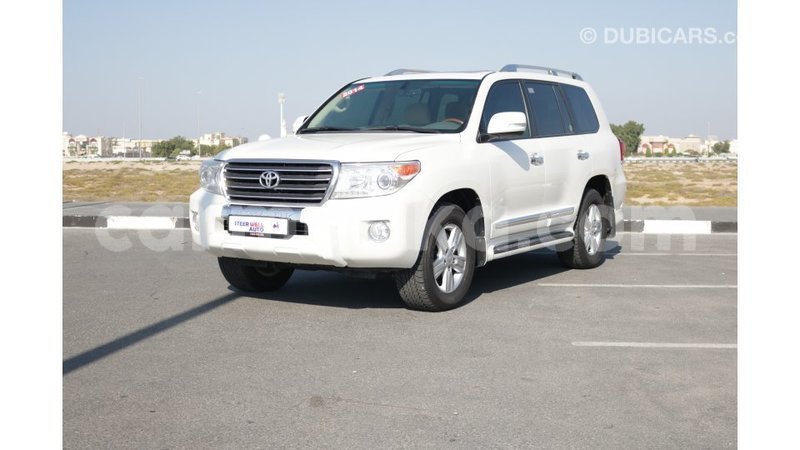 Big with watermark toyota land cruiser harare import dubai 9193