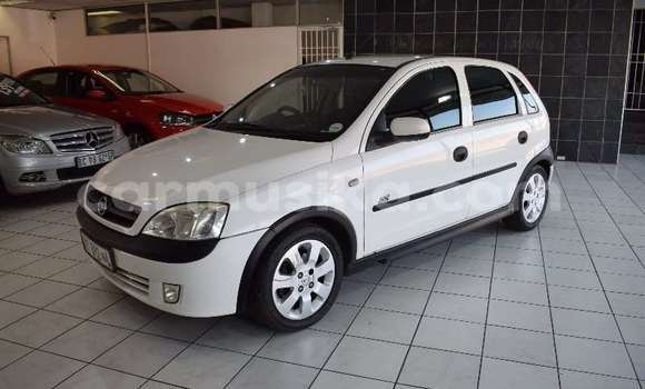 Acheter Occasion Voiture Opel Corsa Blanc à Beitbridge, Matabeleland South Acheter Occasion Voiture Opel Corsa Blanc à Beitbridge, Matabeleland South