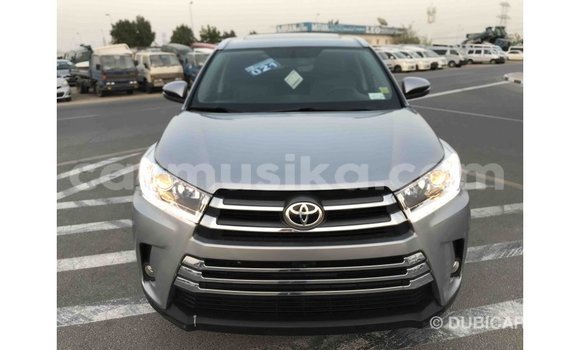Tenga Imported Toyota Highlander Zvimwe Mota in Import - Dubai in Harare Tenga Imported Toyota Highlander Zvimwe Mota in Import - Dubai in Harare