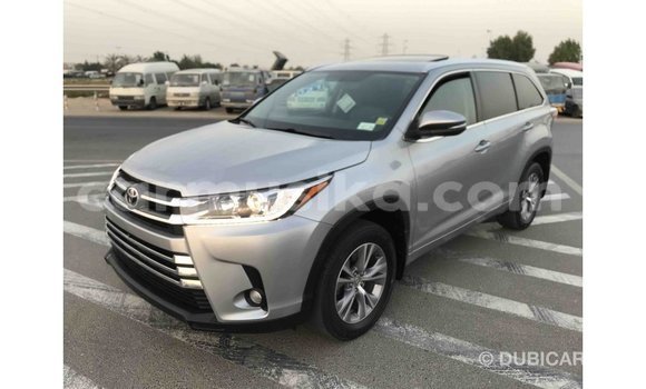Tenga Imported Toyota Highlander Zvimwe Mota in Import - Dubai in Harare Tenga Imported Toyota Highlander Zvimwe Mota in Import - Dubai in Harare