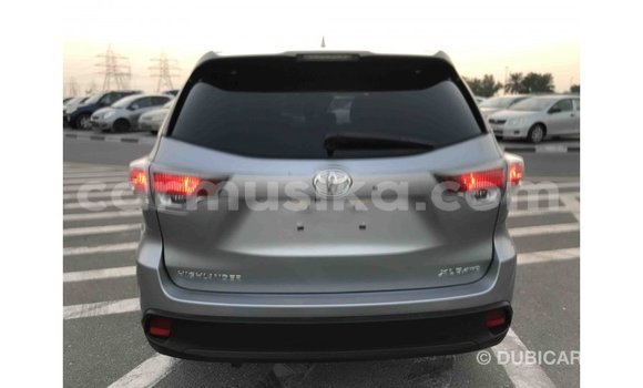 Tenga Imported Toyota Highlander Zvimwe Mota in Import - Dubai in Harare Tenga Imported Toyota Highlander Zvimwe Mota in Import - Dubai in Harare
