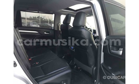 Tenga Imported Toyota Highlander Zvimwe Mota in Import - Dubai in Harare Tenga Imported Toyota Highlander Zvimwe Mota in Import - Dubai in Harare