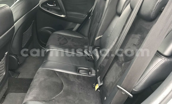 Tenga Tsaru Toyota RAV4 Sirivha Mota in Harare in Harare Tenga Tsaru Toyota RAV4 Sirivha Mota in Harare in Harare