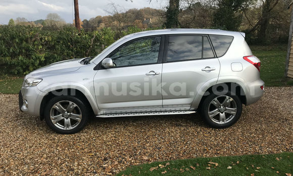 Tenga Tsaru Toyota RAV4 Sirivha Mota in Harare in Harare Tenga Tsaru Toyota RAV4 Sirivha Mota in Harare in Harare
