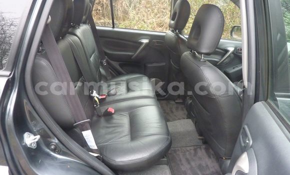 Tenga Tsaru Toyota RAV4 Beige Mota in Harare in Harare Tenga Tsaru Toyota RAV4 Beige Mota in Harare in Harare