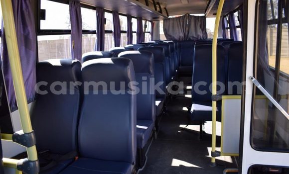 Acheter Occasion Voiture Brabus M V12 Autre à Beitbridge, Matabeleland South Acheter Occasion Voiture Brabus M V12 Autre à Beitbridge, Matabeleland South