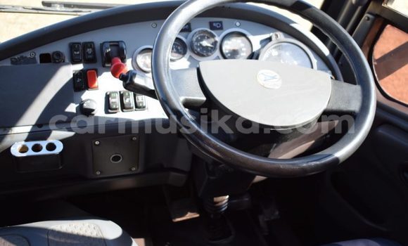 Acheter Occasion Voiture Brabus M V12 Autre à Beitbridge, Matabeleland South Acheter Occasion Voiture Brabus M V12 Autre à Beitbridge, Matabeleland South