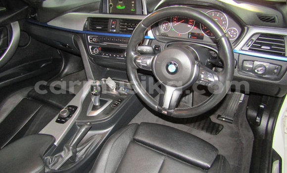 Nunua Ilio tumika BMW 3–Series Nyeupe Gari ndani ya Beitbridge nchini Matabeleland Kusini Nunua Ilio tumika BMW 3–Series Nyeupe Gari ndani ya Beitbridge nchini Matabeleland Kusini