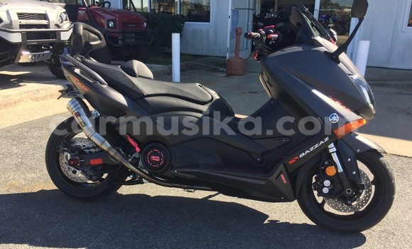 Nunua Ilio tumika Yamaha TMAX Nyeusi Bike ndani ya Borrowdale nchini Harare
