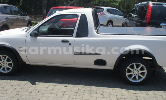 Tenga Tsaru Ford B-MAX Chena Mota in Harare in Harare Tenga Tsaru Ford B-MAX Chena Mota in Harare in Harare