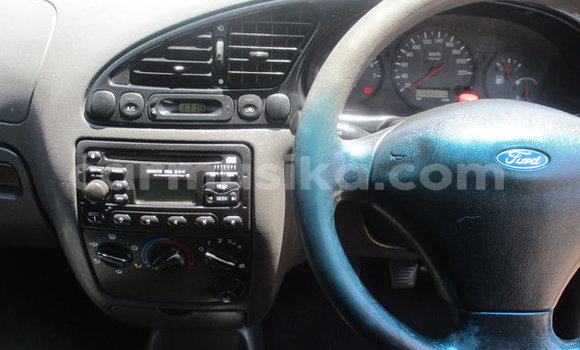 Tenga Tsaru Ford B-MAX Chena Mota in Harare in Harare Tenga Tsaru Ford B-MAX Chena Mota in Harare in Harare