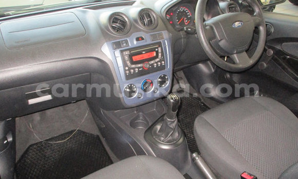 Acheter Occasion Voiture Ford Fiesta Blanc à Beitbridge, Matabeleland South Acheter Occasion Voiture Ford Fiesta Blanc à Beitbridge, Matabeleland South