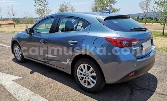 Buy Used Mazda 3 Blue Car in Beitbridge in Matabeleland South Buy Used Mazda 3 Blue Car in Beitbridge in Matabeleland South