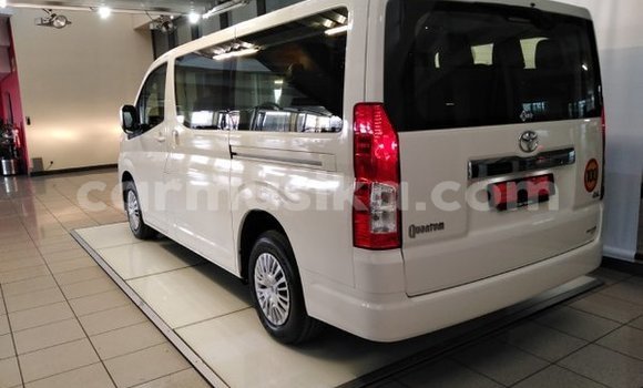 Acheter Occasion Voiture Toyota 4Runner Blanc à Beitbridge, Matabeleland South Acheter Occasion Voiture Toyota 4Runner Blanc à Beitbridge, Matabeleland South