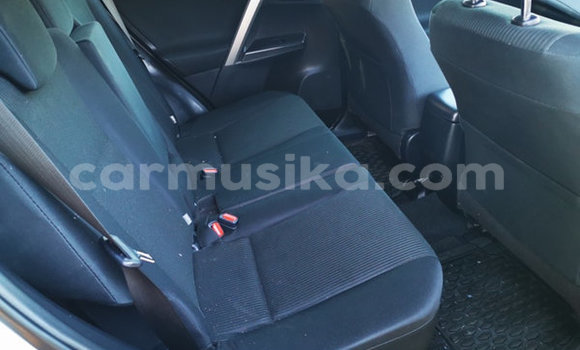 Tenga Tsaru Toyota RAV4 Chena Mota in Beitbridge in Matabeleland South Tenga Tsaru Toyota RAV4 Chena Mota in Beitbridge in Matabeleland South